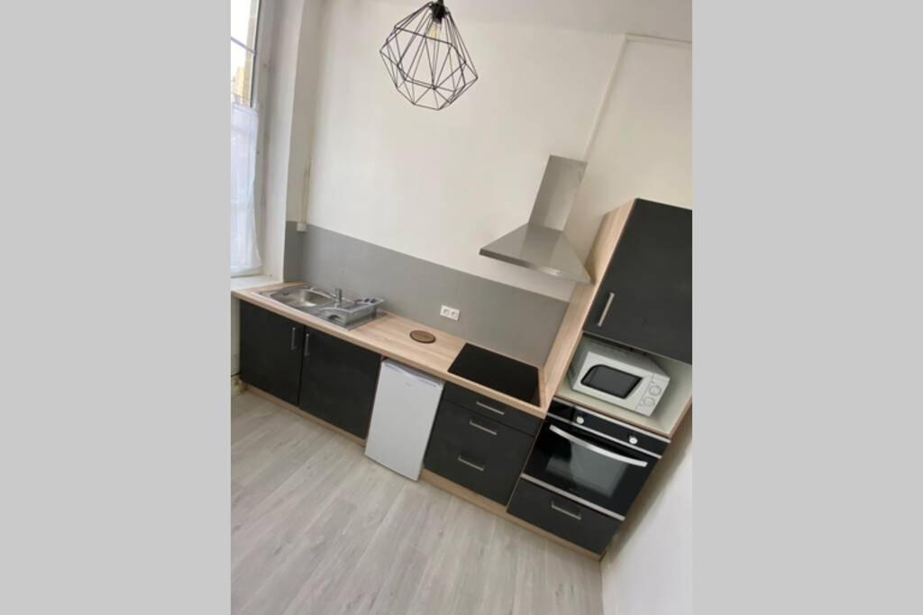 Le Contemporain Apartment Issoudun Exterior foto